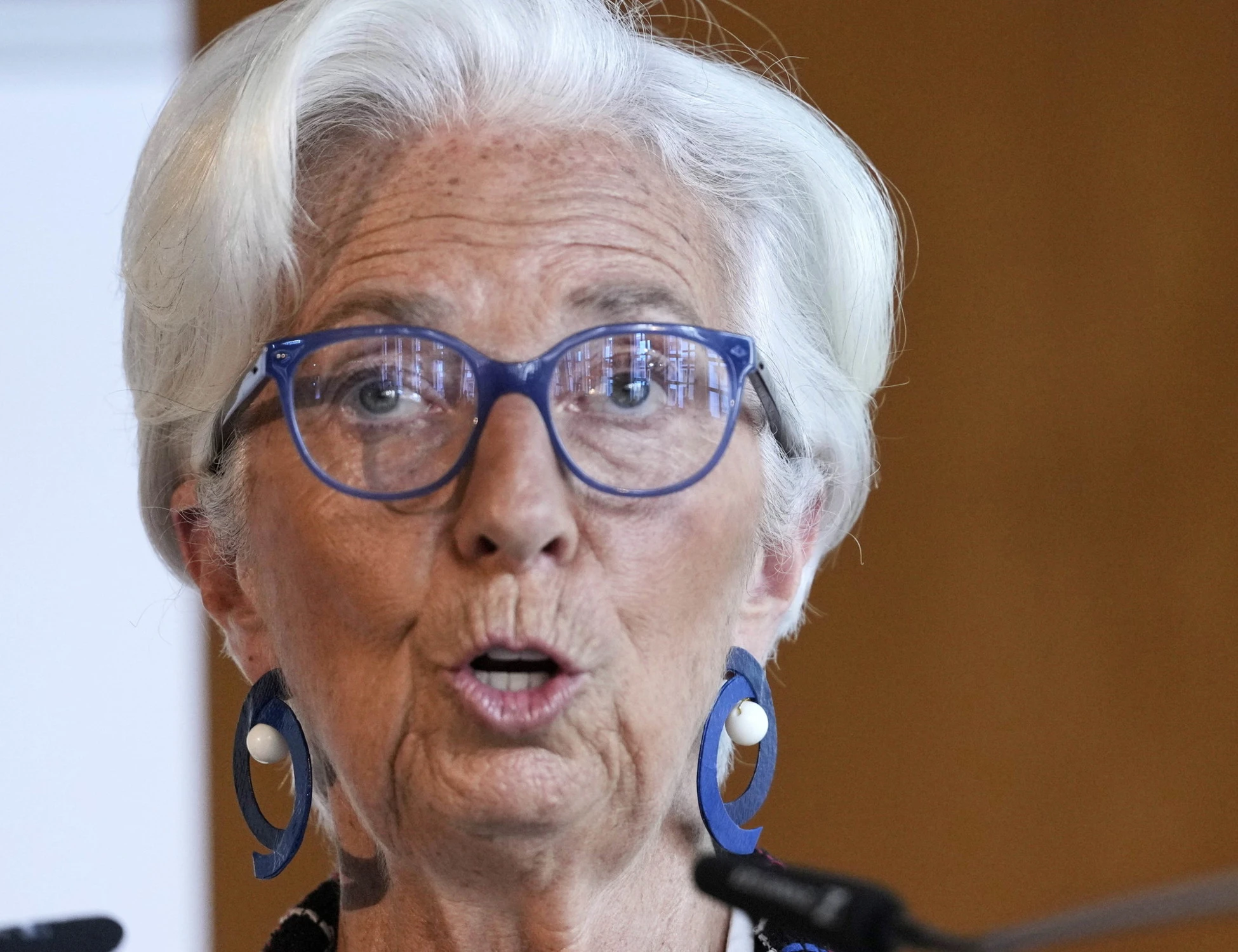 Tassi di interesse, la Bce taglia ancora: giù di 25 punti base