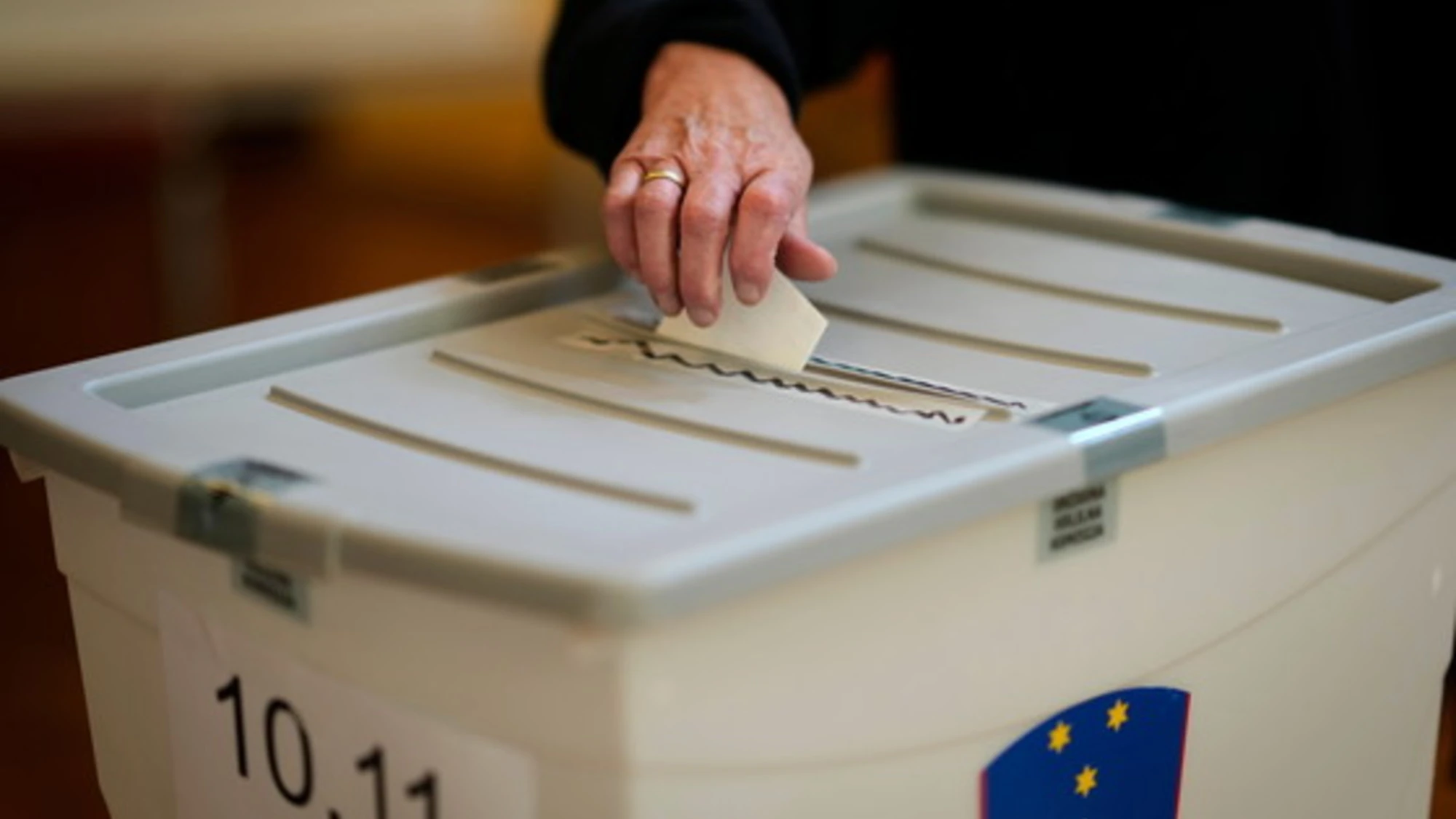 Referendum, brogli sul voto all'estero? Cosa sta succedendo