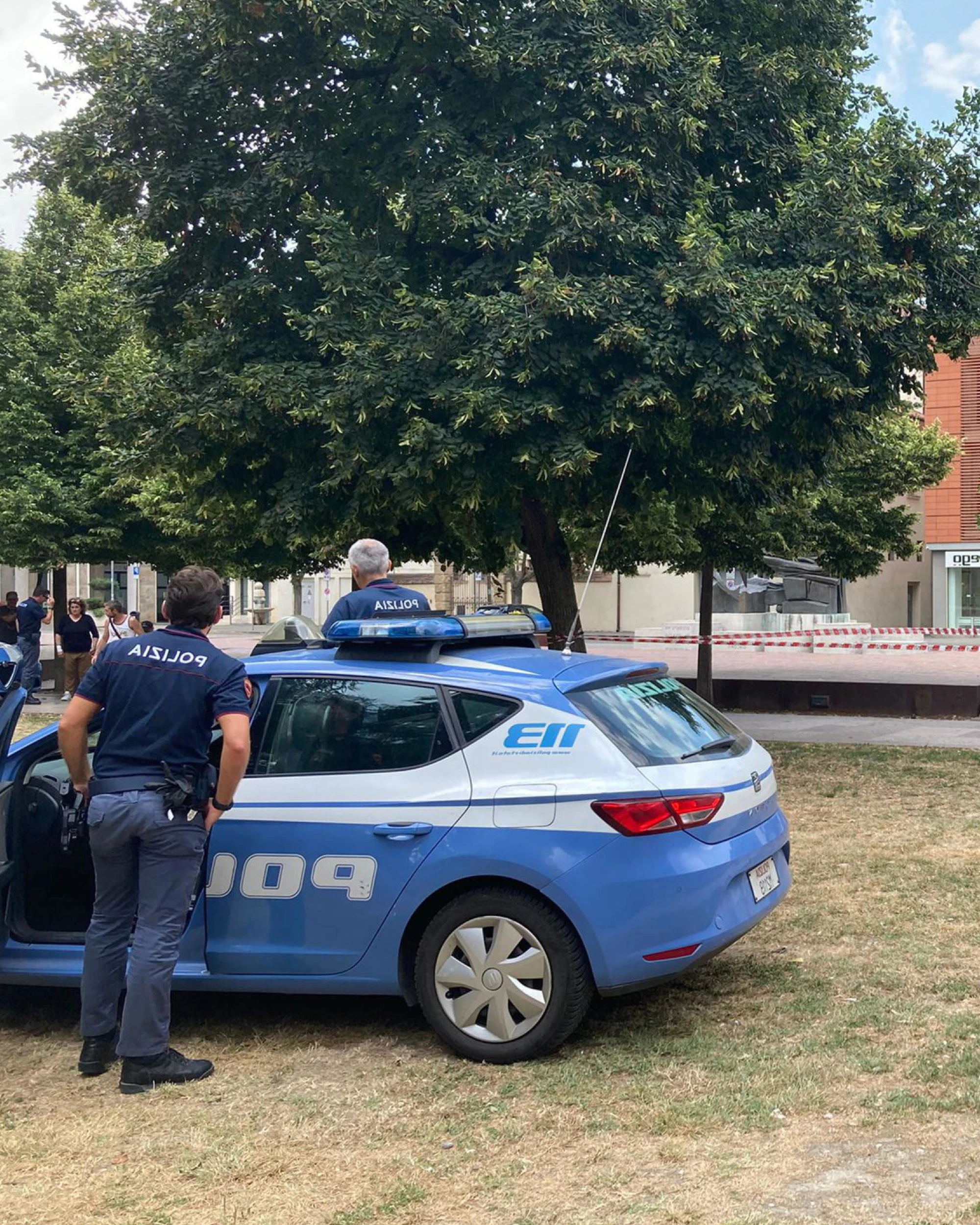 Rovigo, la maxi rissa tra stranieri finisce in disgrazia: 23enne muore accoltellato