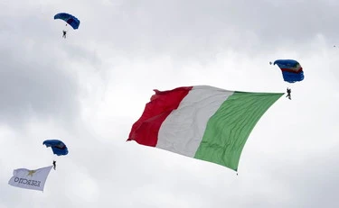 Palermo, il Pd si vergogna dell'Esercito: "Smantellate tutto"