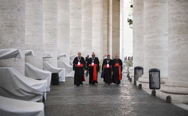 Conclave, trucchi e menzogne: come si pilota l'elezione di un Papa