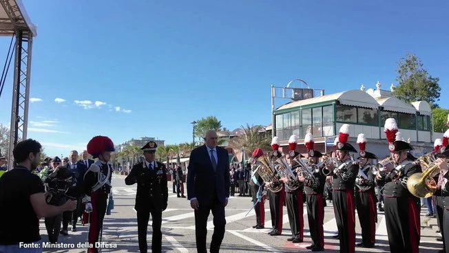 Carabinieri, Crosetto "Legame profondo con gli italiani li rende unici al mondo"