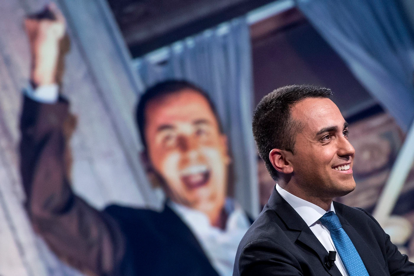 Luigi Di Maio, prima del voto su Siri la vergogna estrema: "Perché Salvini lo protegge"