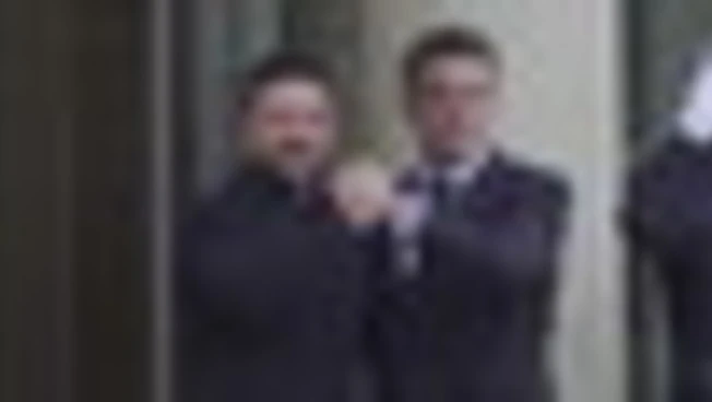 Zelensky da Macron, tra M.O. e prezzi energia pressione su Putin