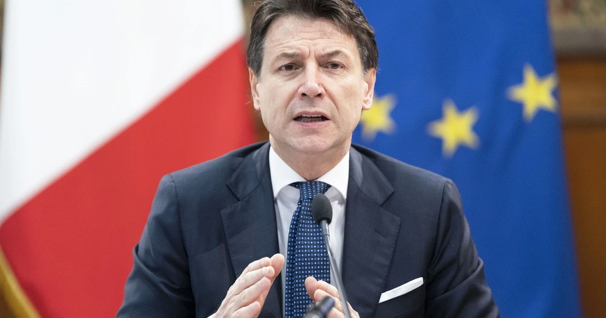 Coronavirus, Giuseppe Conte sporge denuncia in procura per trovare la "talpa": scontro frontale sulla bozza