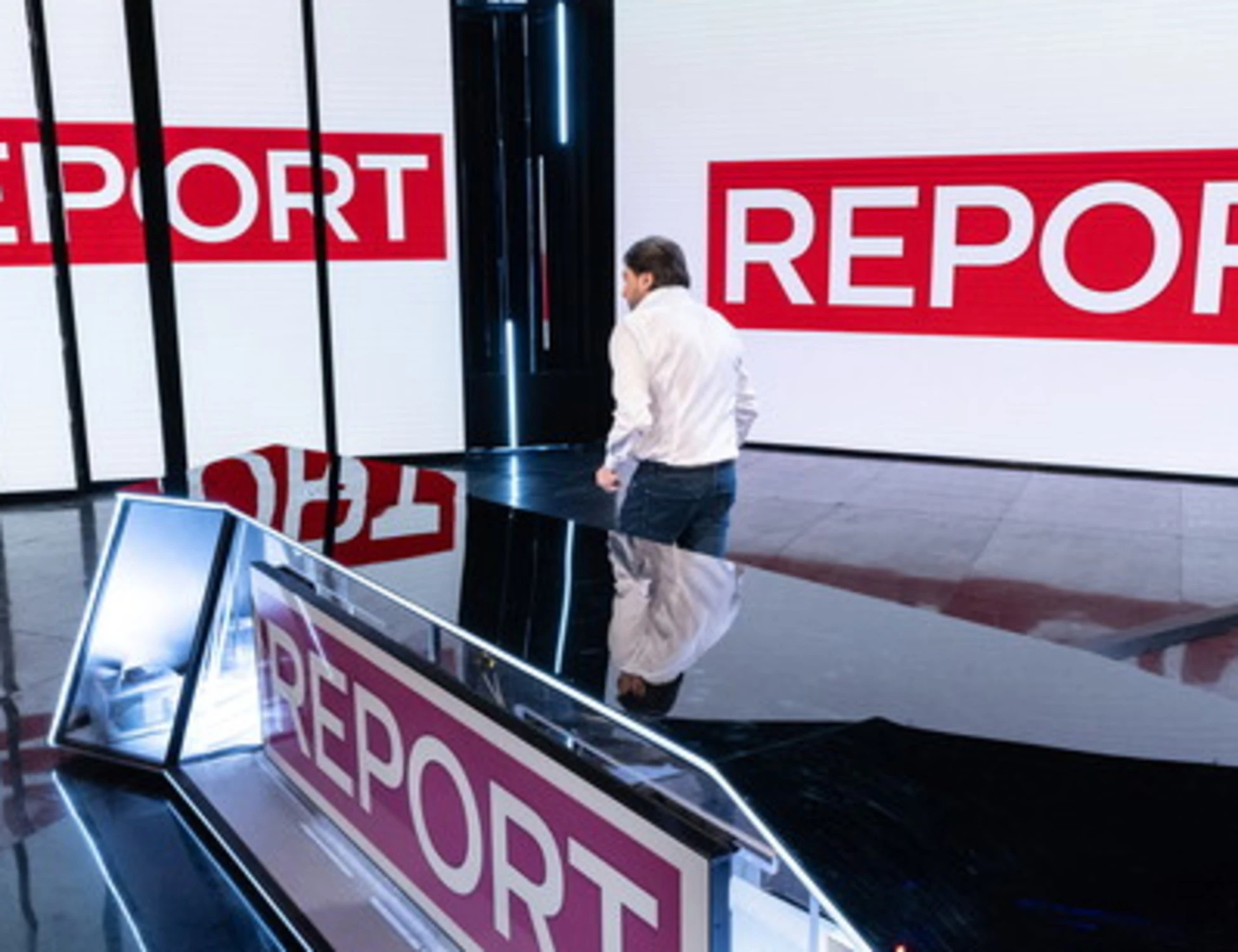 Report, scoppia il malumore: Ranucci rischia di essere scaricato