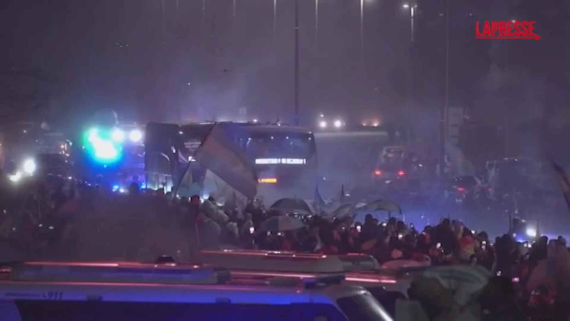 Argentina, la nazionale riceve l'omaggio dei tifosi a Buenos Aires