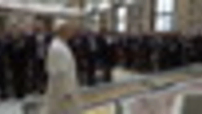 Il mondo del cinema dal Papa, Spike Lee gli regala maglia di basket