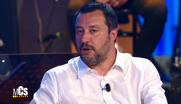 Maurizio Costanzo Show, Matteo Salvini su Fabio Fazio: "Prende 4 milioni per fare campagna elettorale"