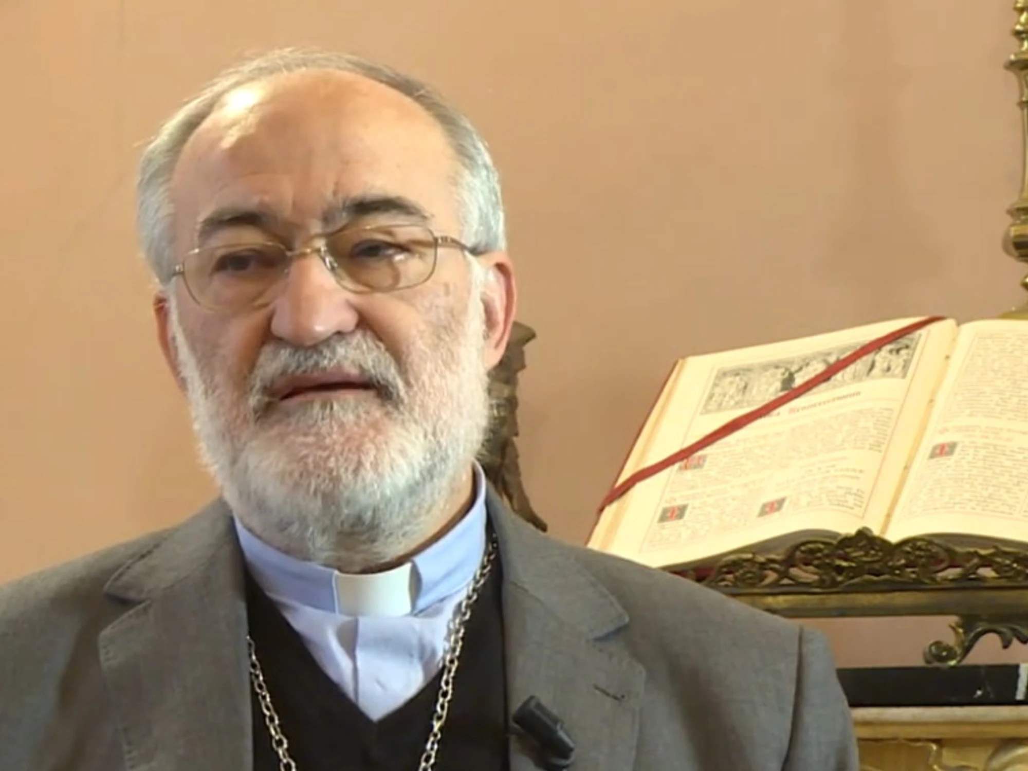 Conclave, Cristobal Lopez Romero: "Se mi votano, scappo"