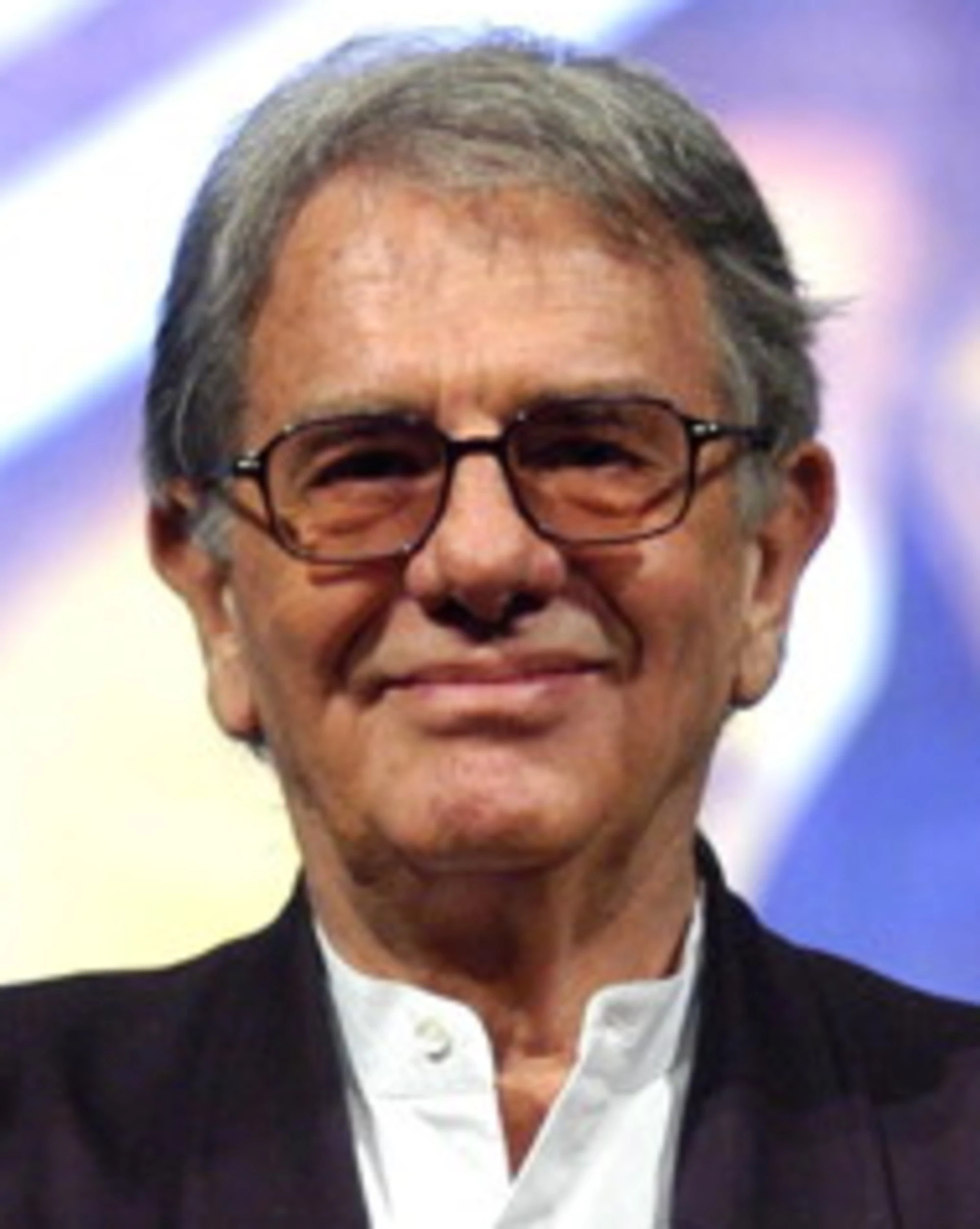 Enrico Lucherini, le dieci perle "per far parlare": "Dal finto annegamento al malore"