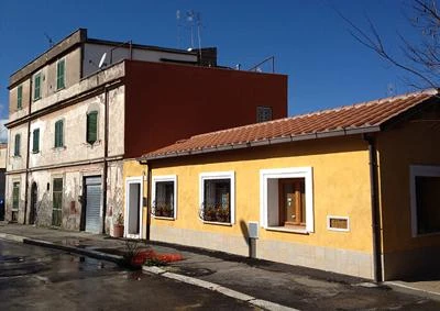 Una casa di paglia a Roma, storia di un sogno diventato realtà