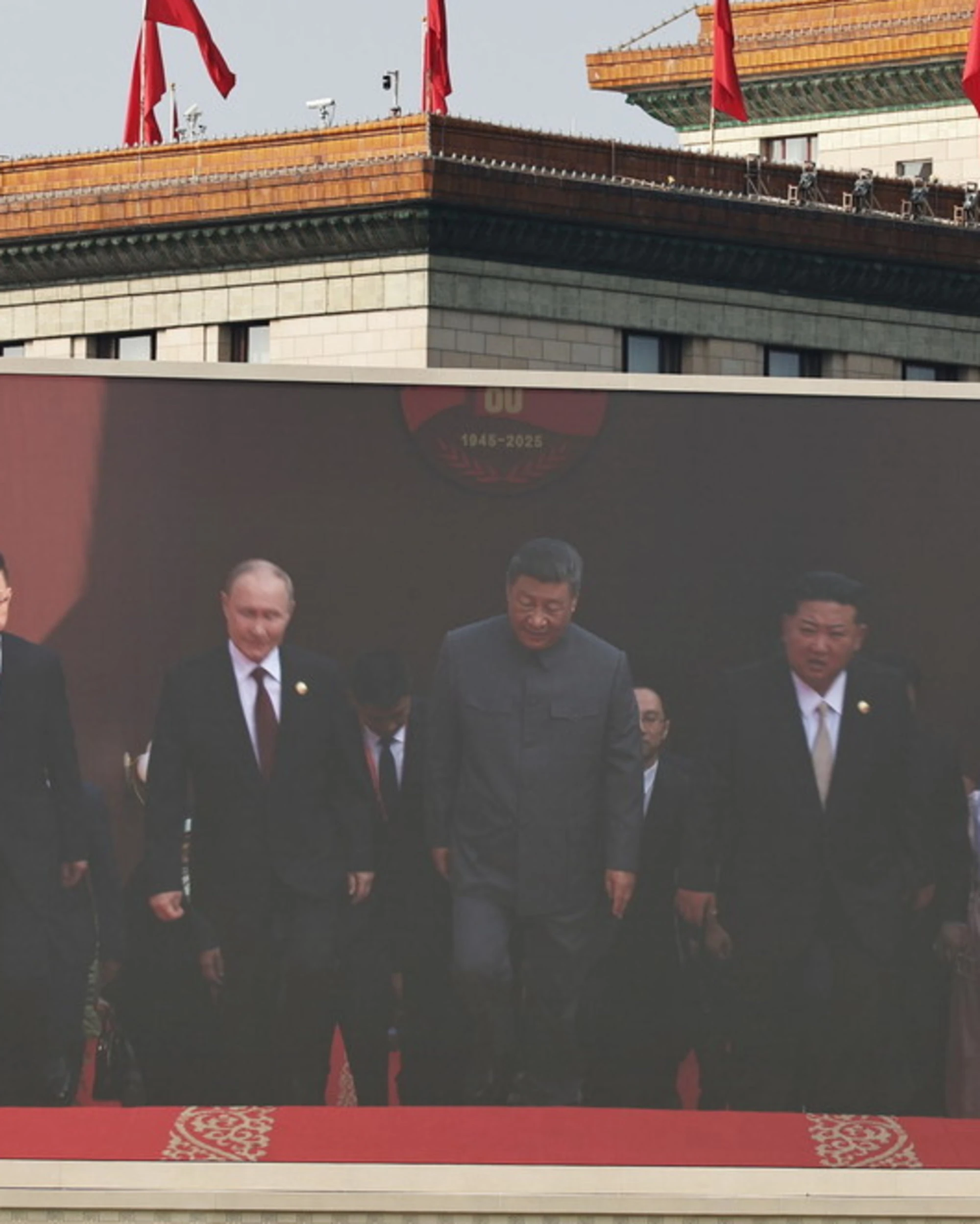 Xi e Putin, il fuorionda spaventa il mondo: "Abbiamo tanti anni per farlo"