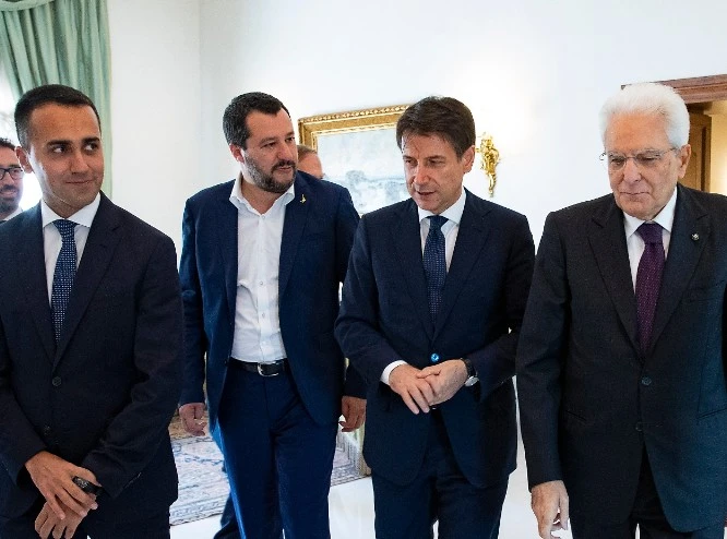 Allarme spread, Mattarella chiama Salvini e Di Maio: i tassi più alti possono bruciare il deficit aggiuntivo