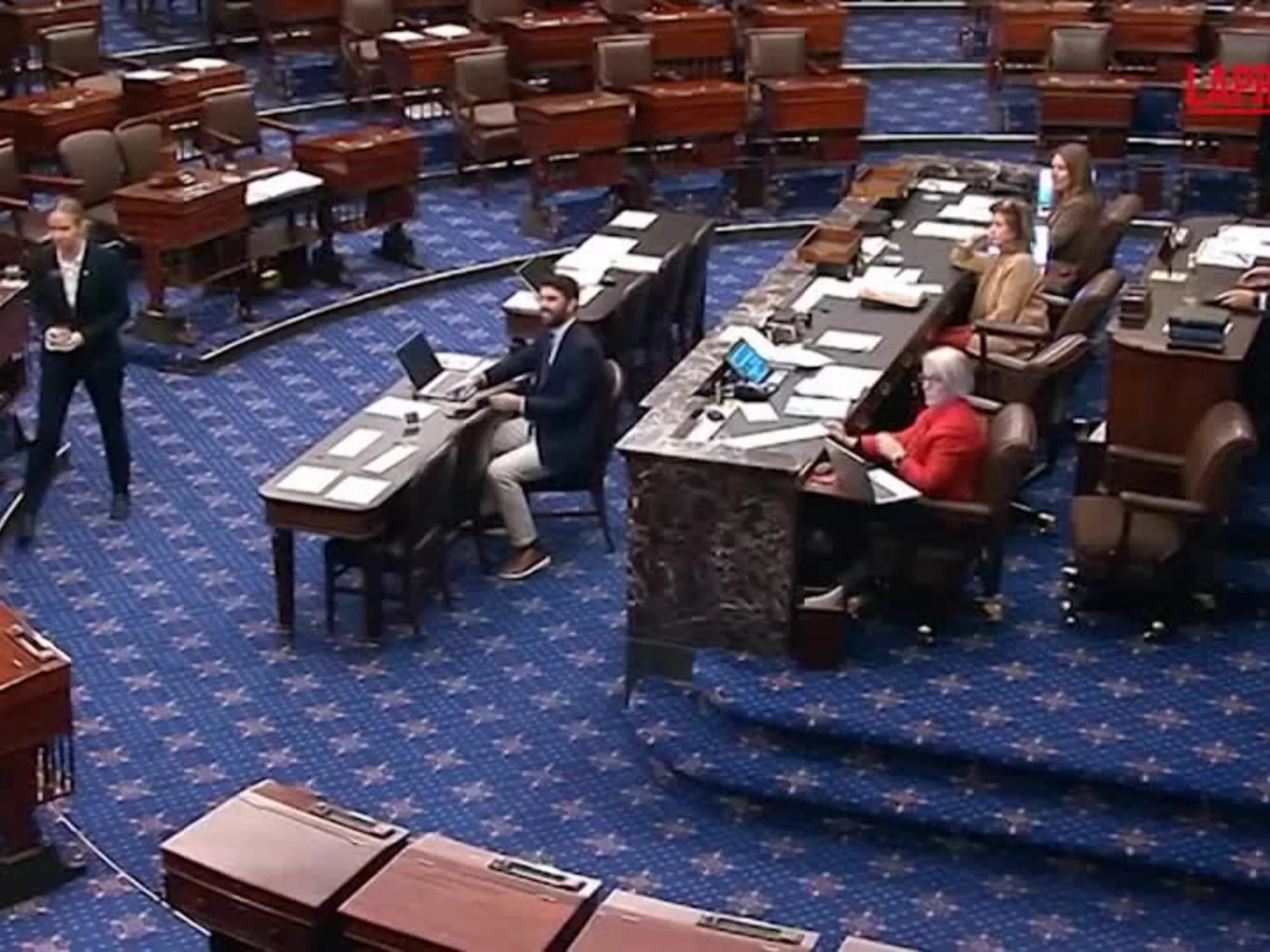 Leggi l'articolo: Il voto di 8 democratici per Trump: sinistra in tilt