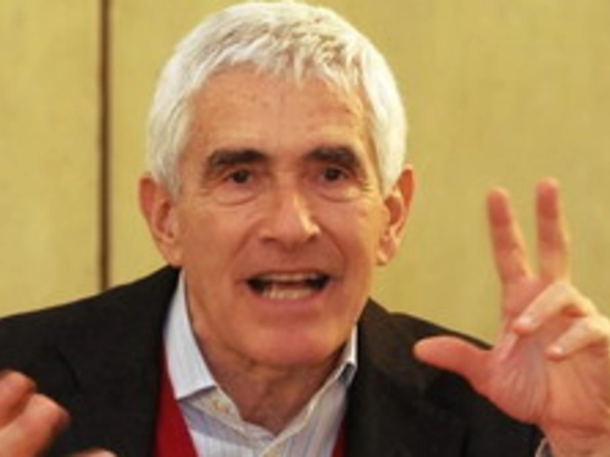 Casini e Delrio, l'invito che spacca il partito: l'ultima rissa nel Pd