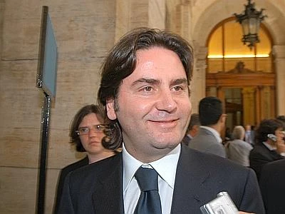 Stefano Ricucci rinviato a giudizio insieme ai genitori