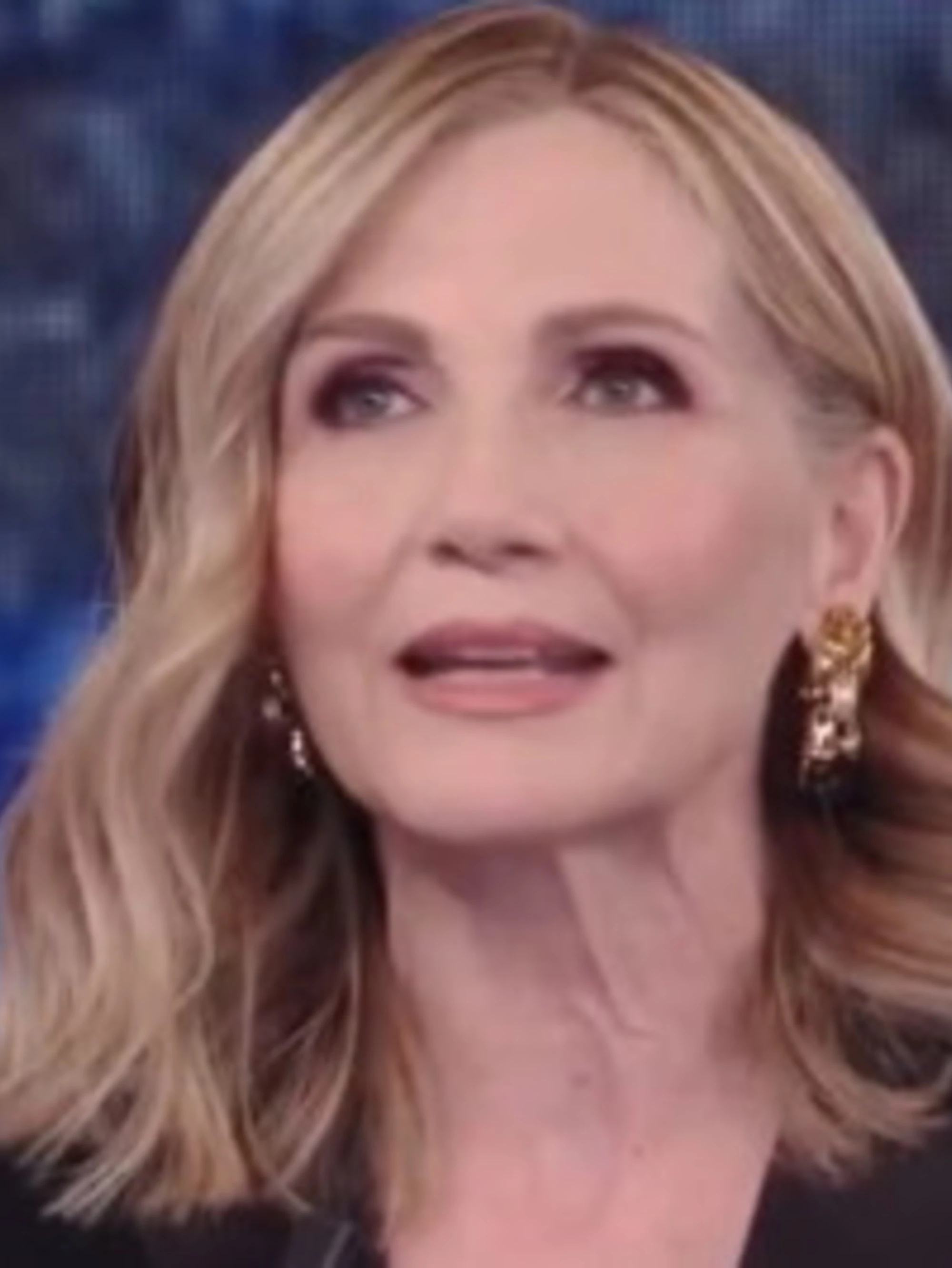 Domenica In, Lorella Cuccarini: "Sono caduta, ricucita durante la pubblicità"