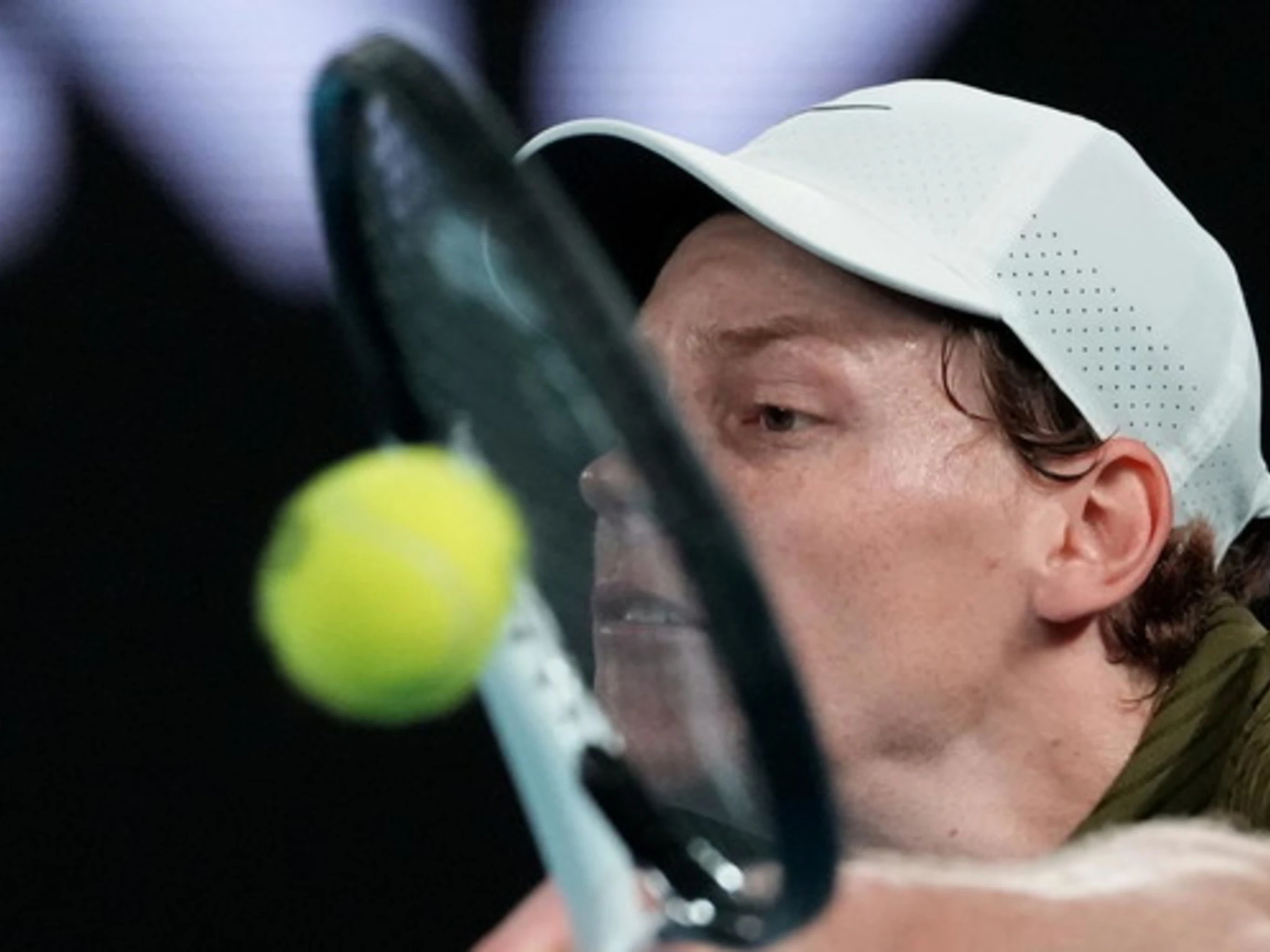 Stan Wawrinka spegne chi attacca Jannik Sinner: "Davvero dura"