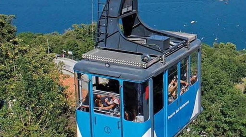 Mottarone, tragedia in funivia sul lago Maggiore: crolla la cabina, 9 morti e due bambini gravissimi