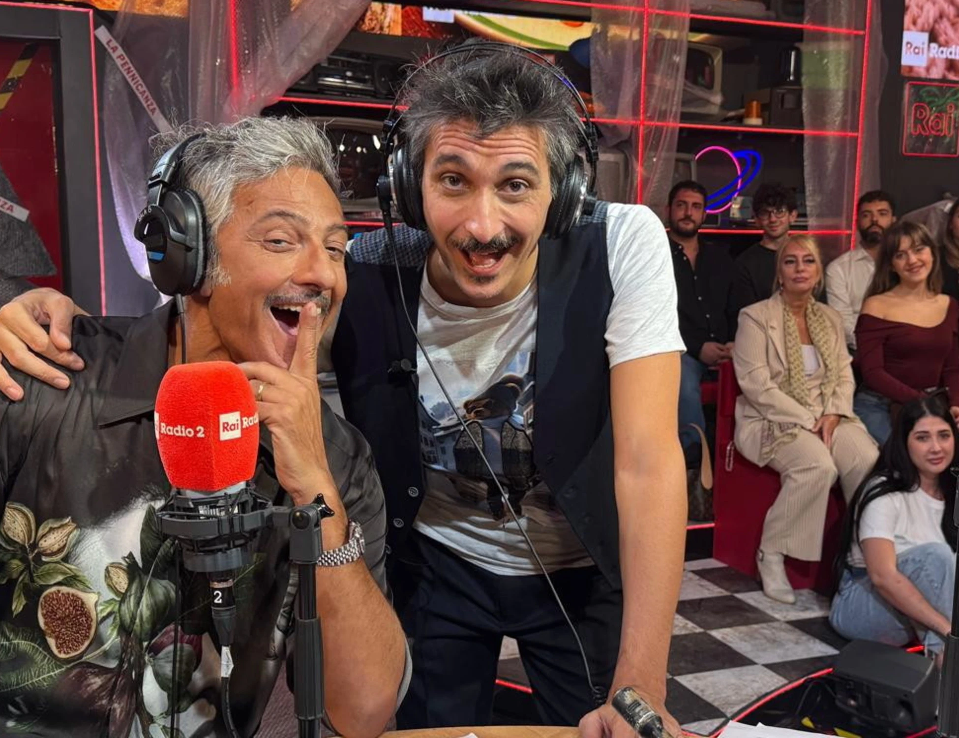 La Pennicanza, Fiorello irride Elly Schlein: "Visto che Giorgia Meloni..."