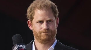 Harry, la sua prima volta? La donna esce allo scoperto, ecco chi è
