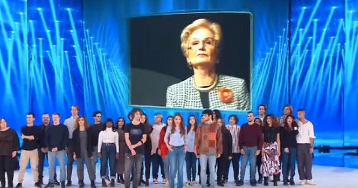 Nicola Porro risponde a Maria De Filippi: "Amici narcisetto, gigantesca stupidaggine di un mio collaboratore"