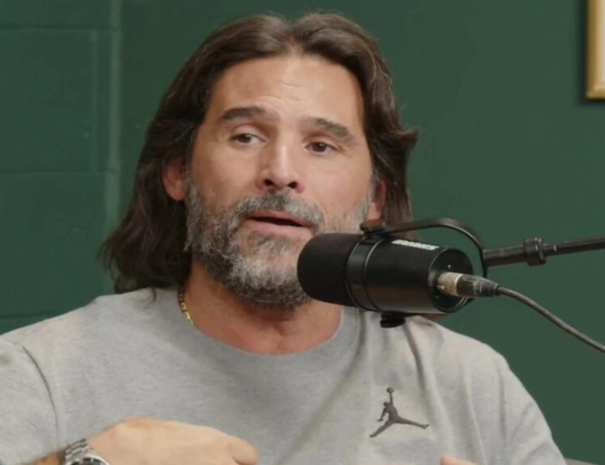 Lele Adani al veleno contro Fabio Caressa: "Potevo infierire, ma non lo farò"