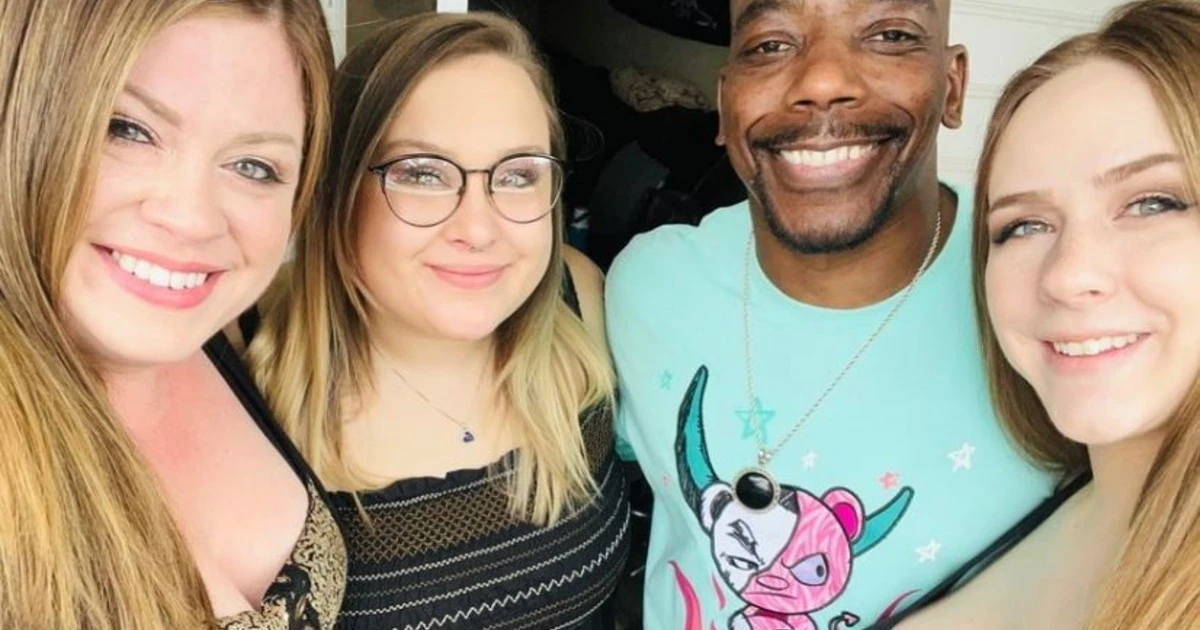 "Servono mani in più": sesso, la famiglia più scandalosa del mondo