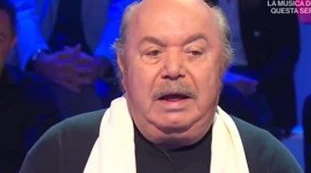 La Vita in Diretta, "sono scioccato": Lino Banfi "sistemato" così nel giorno del compleanno