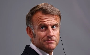 https://media.liberoquotidiano.it/oD0m3MyjHQnf9B0k-xeMvRcletNecArqwgfTKc67ffA/width:800/quality:90/aW1hZ2VzLzIwMjUvMTAvMDYvMTY1OTQ0NDMxLWI4YzVlNmE0LTdlYTEtNGFiNi1iOWI1LTczNzBmMzk0ODNhZS5qcGc.webp
