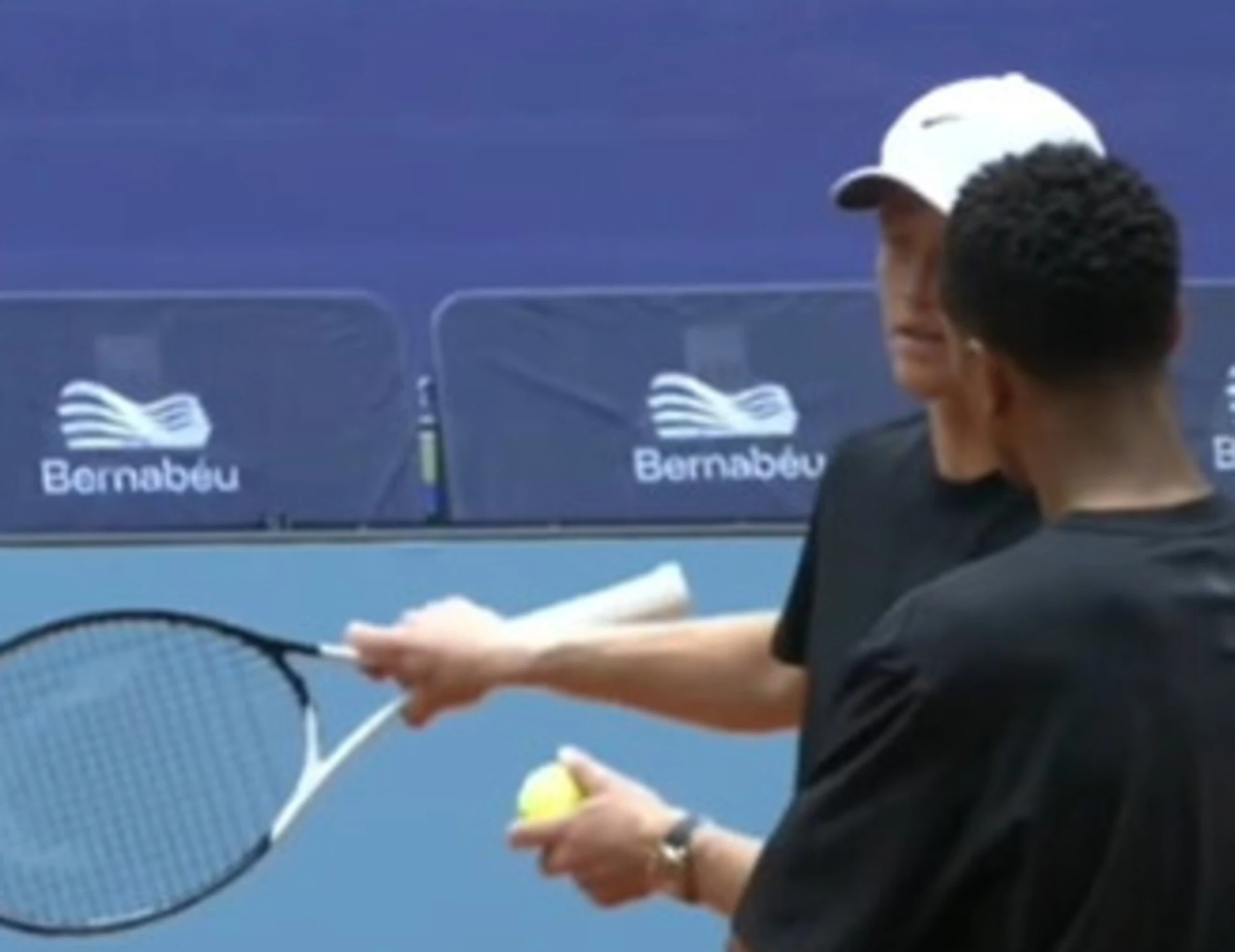 Jannik Sinner gela Bellingham: il gesto sul campo da tennis