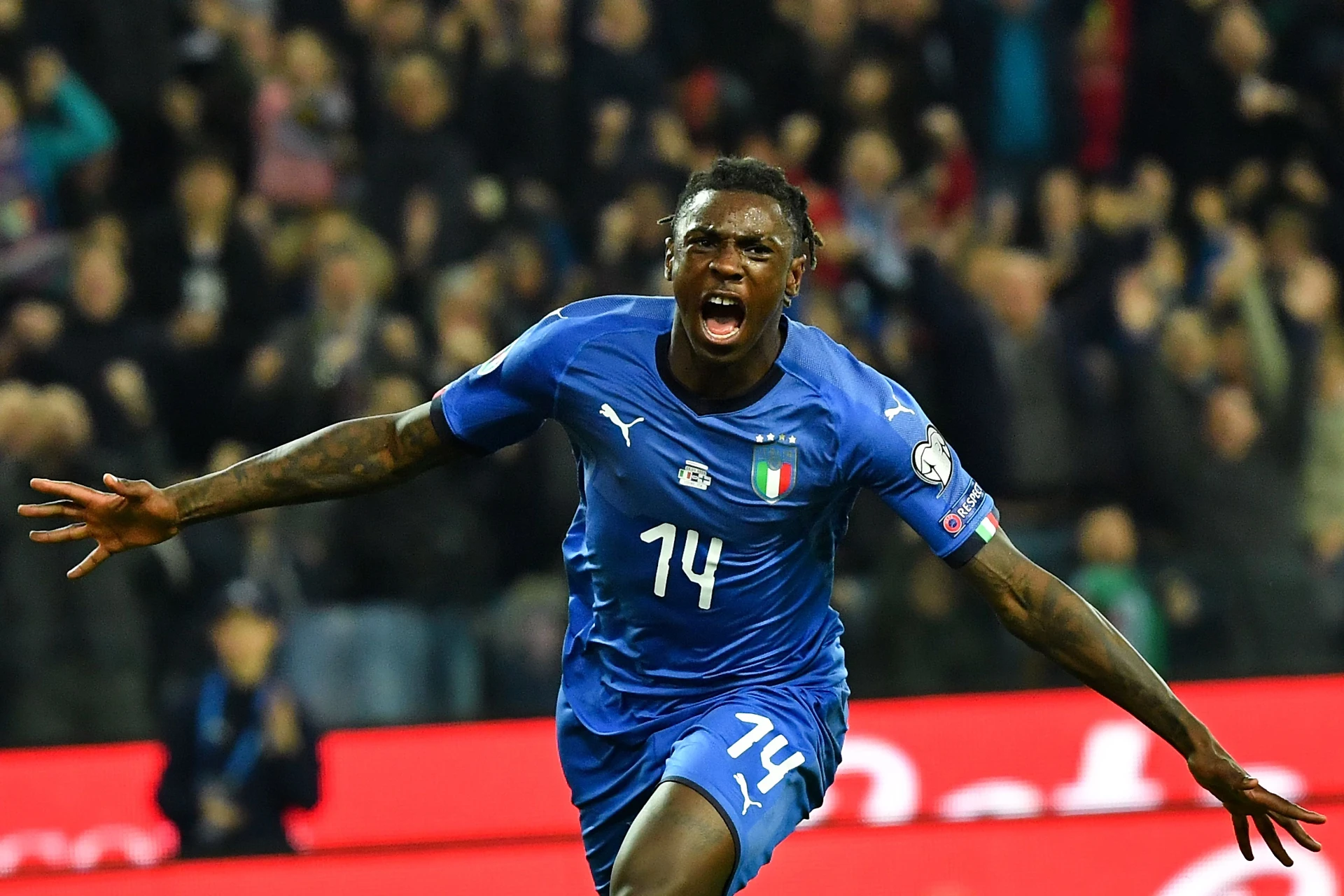Europei, l'Italia di Mancini batte la Finlandia 2-0: gli azzurri ripartono da Barella e Kean