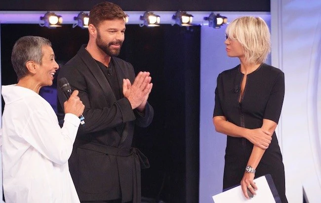 C'è posta per te, Maria De Filippi massacra anche la Juve: è la regina della tv, panico in Rai