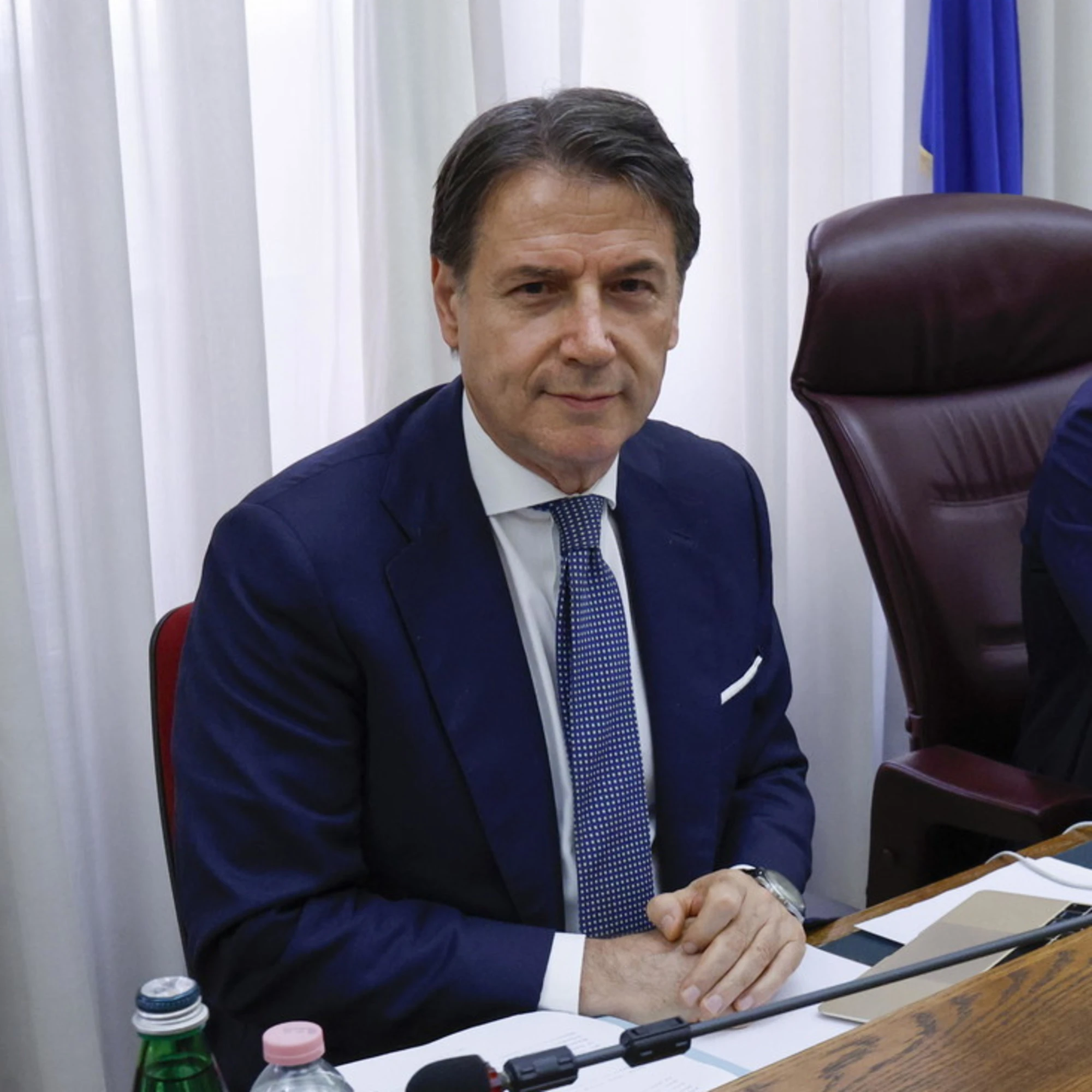 L'auto-elogio di Giuseppi: quasi cinque ore di comizio