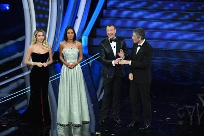 Sanremo, boom per la prima serataAmadeus supera il Baglioni bis