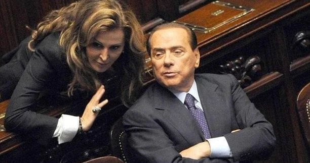 Forza Italia, Berlusconi: l'iniziativa della Santanchè per la grazia è sbagliata