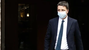 Matteo Renzi, l'incontro con l'agente segreto Marco Mancini durante la crisi del Conte bis: "Beccati in autogrill"