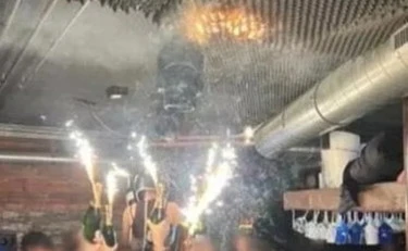 Crans-Montana, "stecche di biliardo per tenere la schiuma al soffitto": un video agghiacciante
