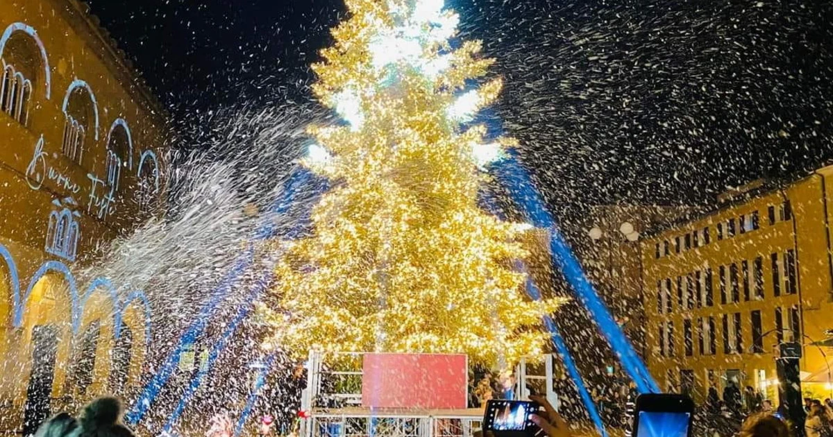 Pesaro, il boom del "Natale che non ti aspetti" con Damiano Bartoccetti e i suoi volontari