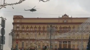 Mosca, elicotteri militari in volo sul Cremlino: golpe imminente?