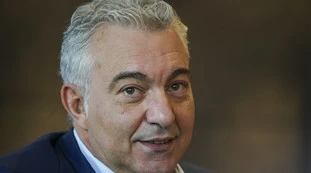 Domenico Arcuri, frase sconcertante sul coronavirus: "Non è preoccupante in sé, ma solo quando attacca il corpo di una persona"