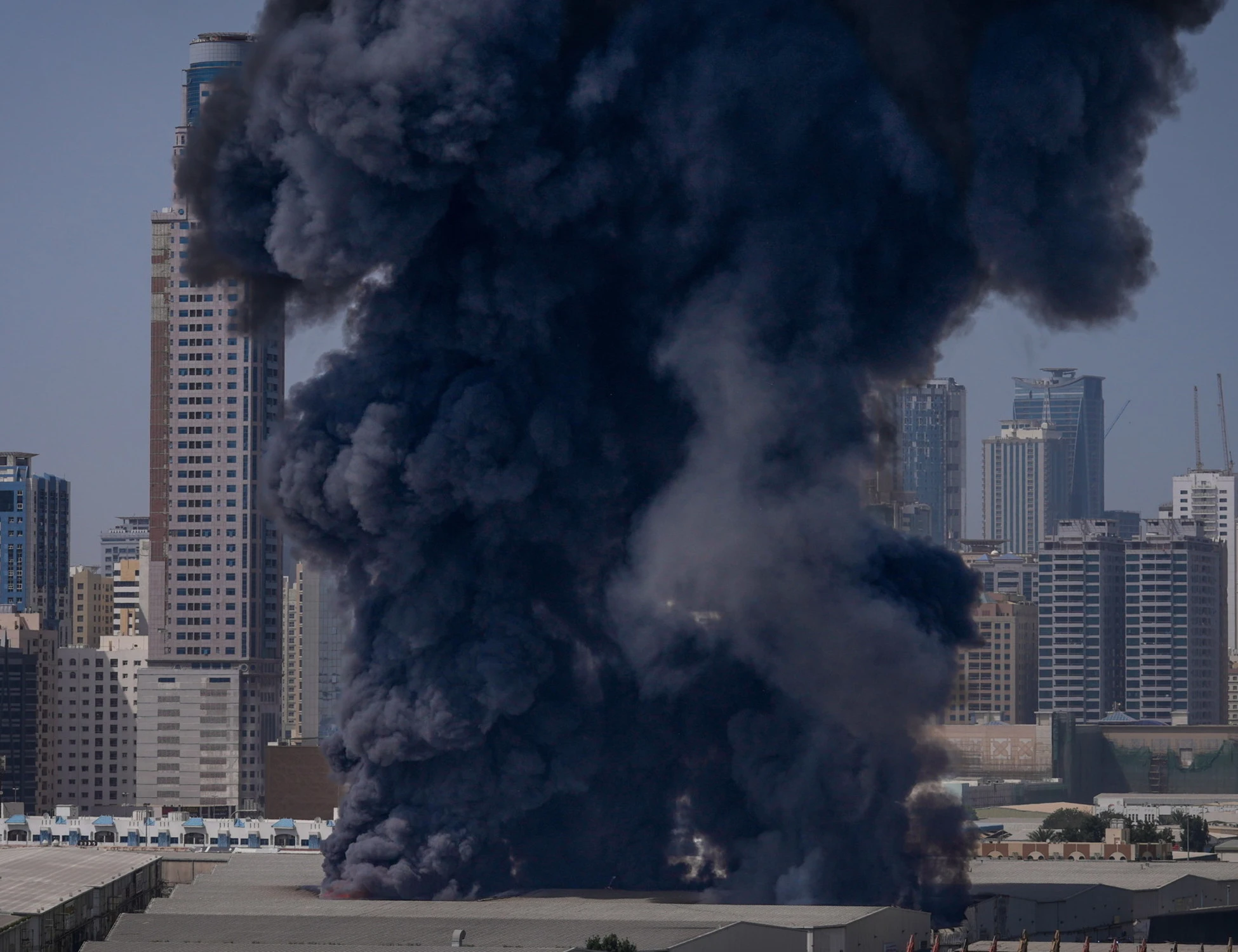 L'"Operazione Sansone" per far crollare gli Emirati: ecco cosa è (e cosa può accadere)