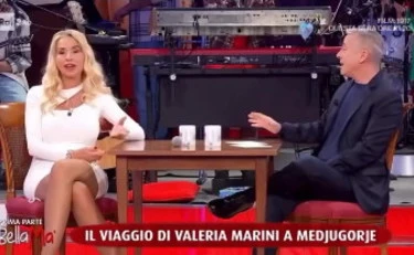 Bellamà, scintille Pierluigi Diaco-Valeria Marini: "Inelegante", "Sono sincera"