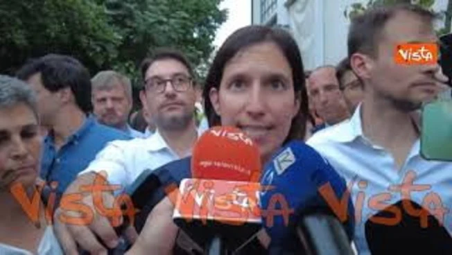 https://media.liberoquotidiano.it/oYgp_EweRrPqSR6ka72IGHLZnSJWmIEBiLNDZWOnkWc/width:800/quality:90/aW1hZ2VzLzIwMjUvMDkvMTIvMTgzMTE0NDk1LTcyZTg2NGYxLWQ1NmMtNDMxNy04NDY3LTFkNzk5ZDY2NjM5Mi5qcGc.webp
