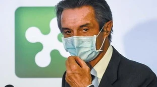 Coronavirus, Travaglio contro la Lombardia? "Contagi e ricoveri, non è un caso": lo strano silenzio sulle regioni "amiche" del governo