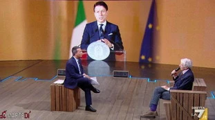 DiMartedì, Giovanni Floris stuzzicato da Corrado Augias: "La pensi come me su Giuseppe Conte"