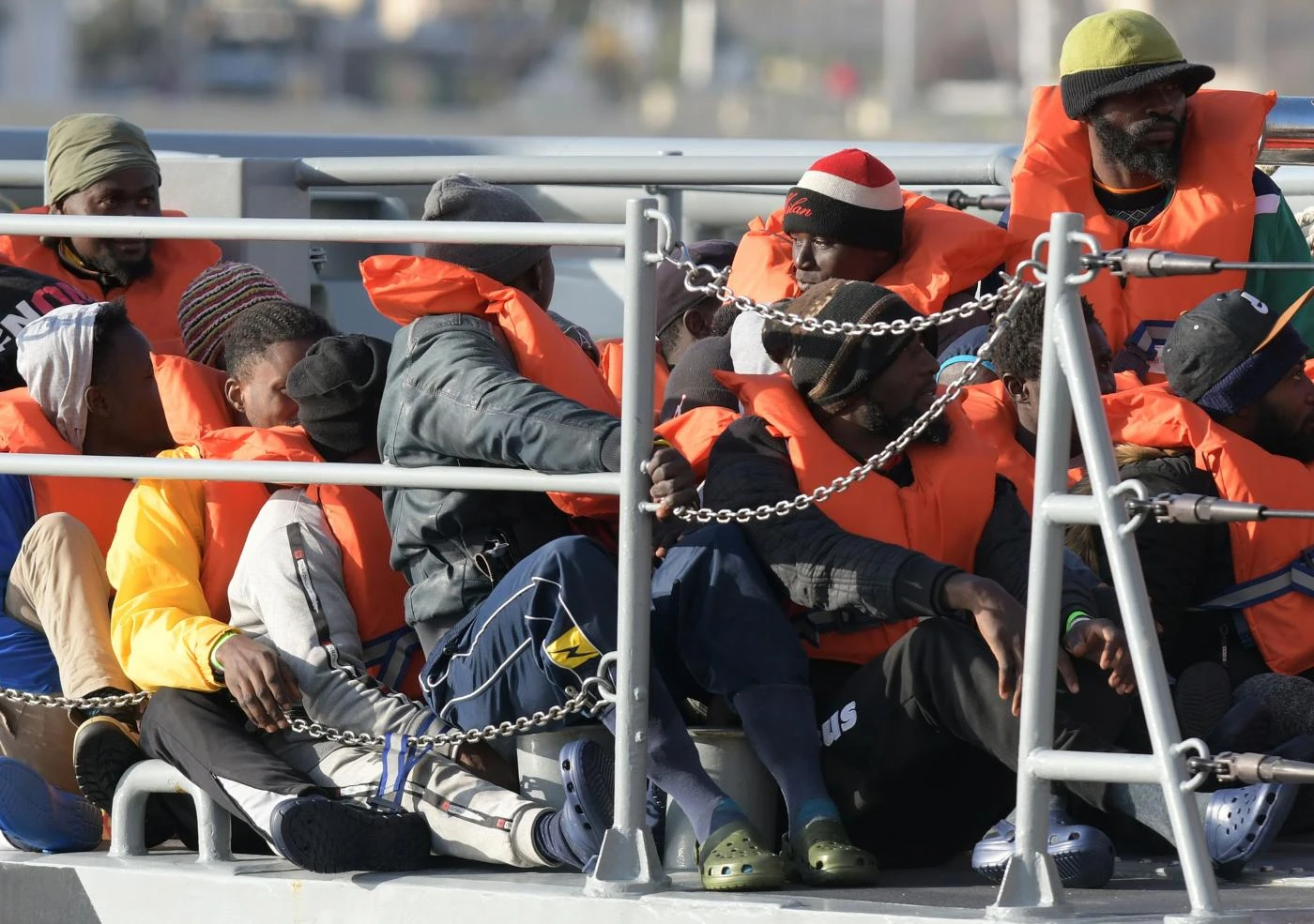Sea Eye, la Alan Kurdi soccorre 65 migranti e lancia l'allarme verso Malta e Roma