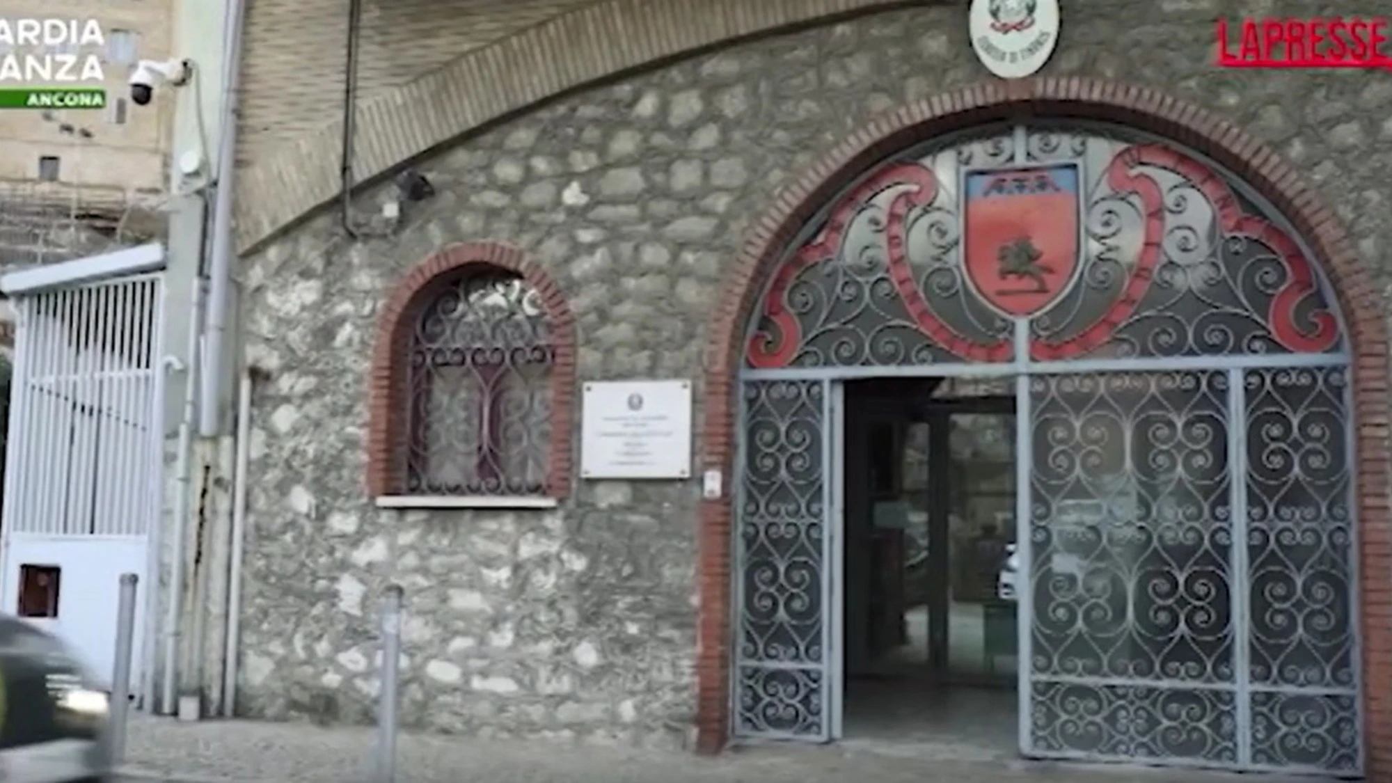 Banca abusiva, l'ultima frontiera della truffa ad Ancona