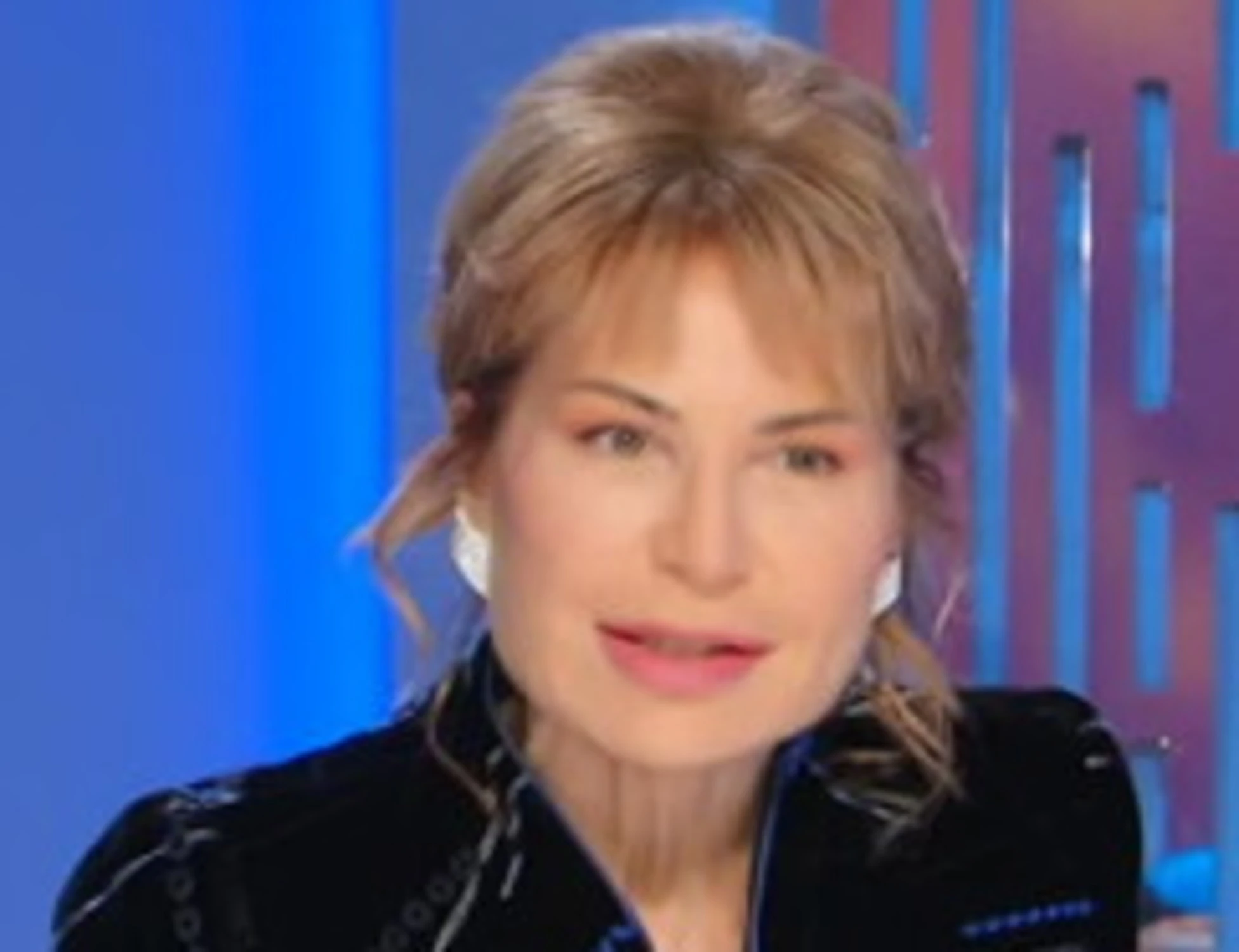 Lilli Gruber ha un sondaggio in mano: "Momento giusto?", si scatena il panico a sinistra